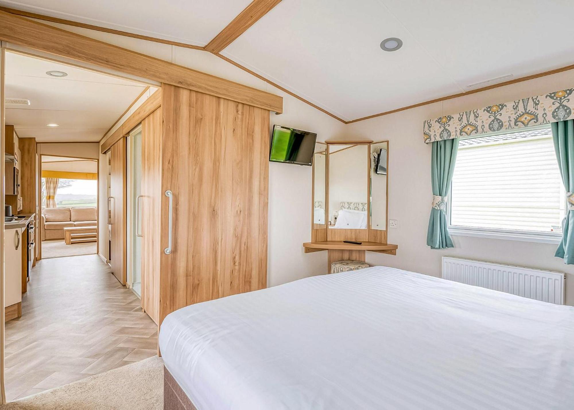 Meadow Lakes Holiday Park St Austell Bilik gambar