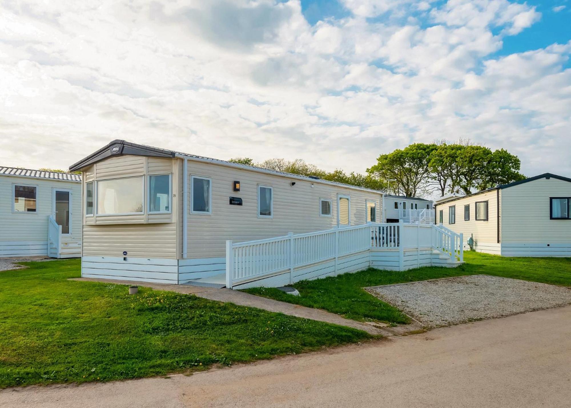 Meadow Lakes Holiday Park St Austell Luaran gambar