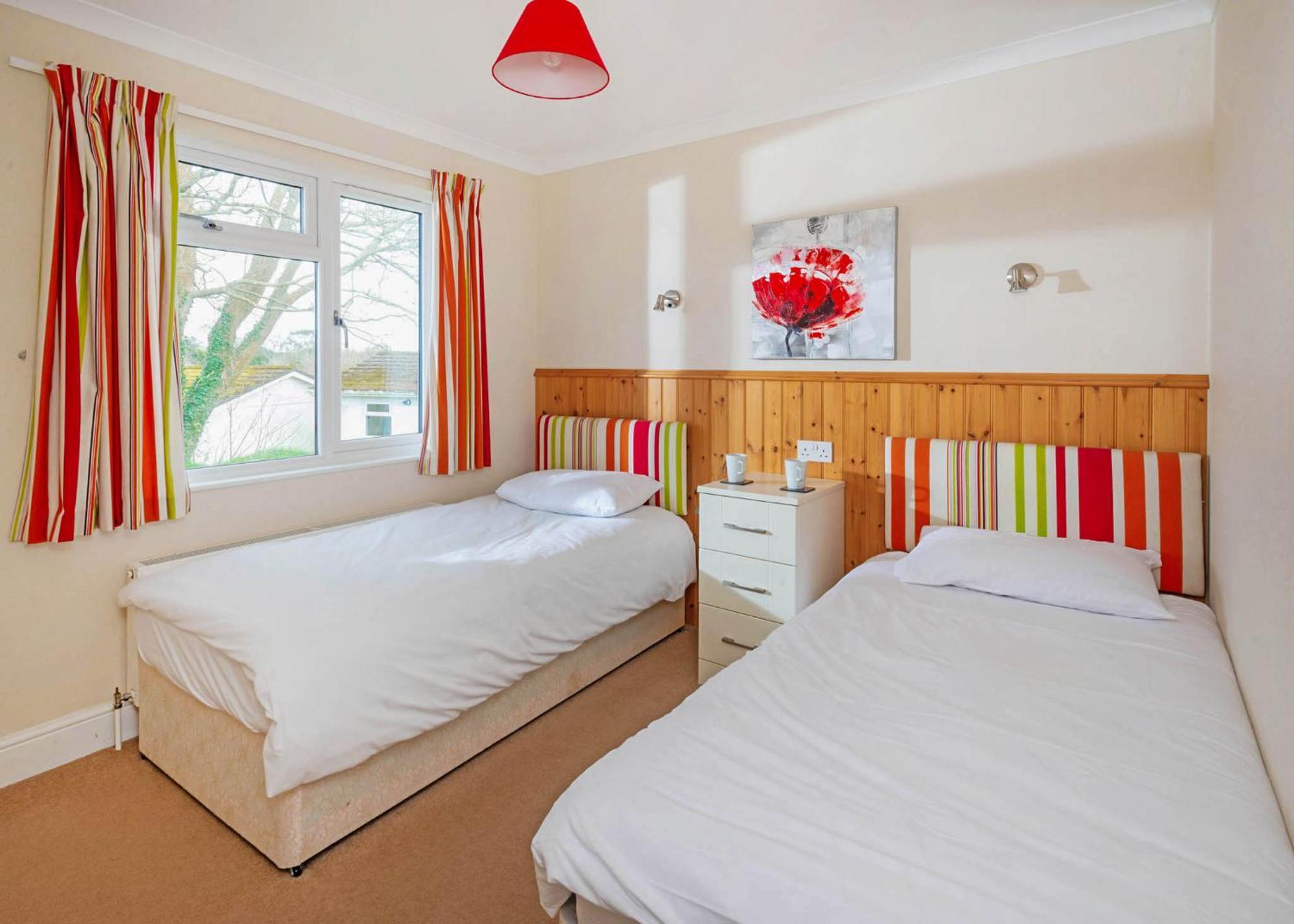 Meadow Lakes Holiday Park St Austell Bilik gambar