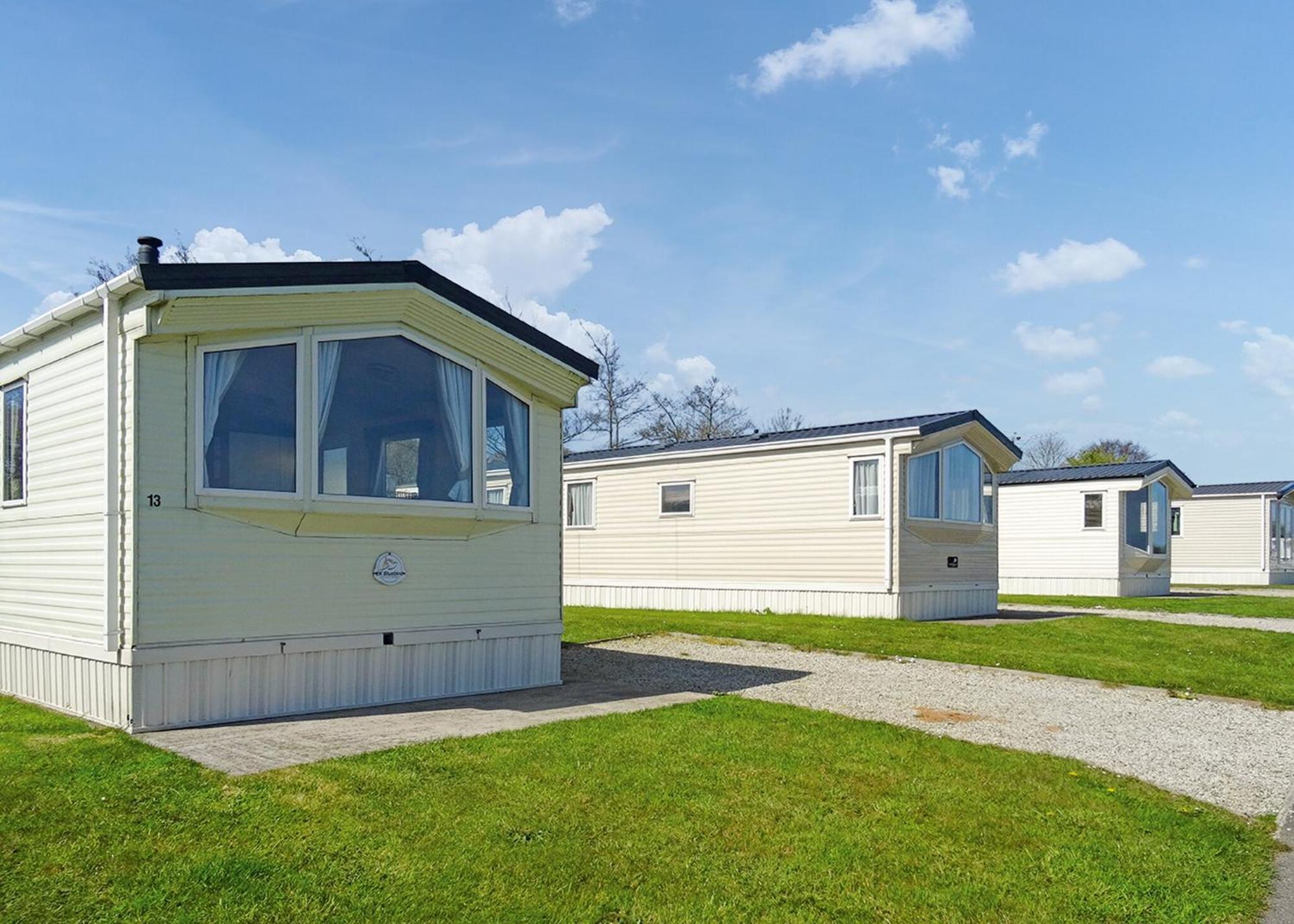 Meadow Lakes Holiday Park St Austell Bilik gambar