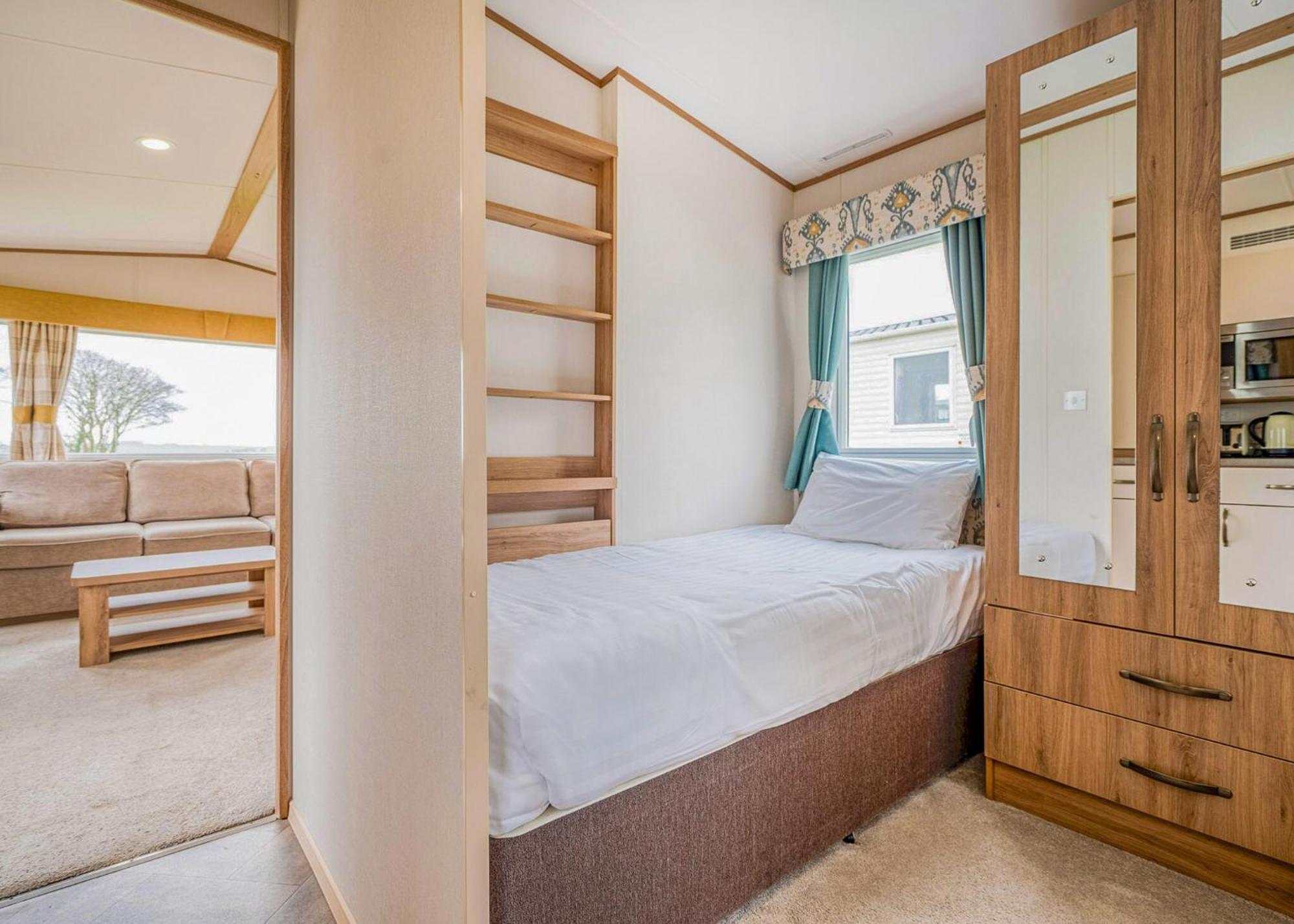 Meadow Lakes Holiday Park St Austell Bilik gambar